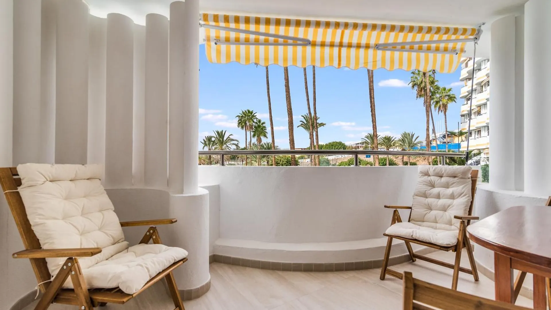 Home2Book Design Apartment Maspalomas Paraiso İspanya